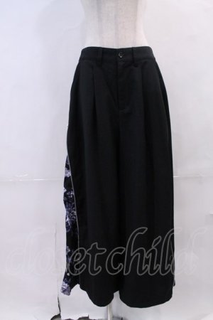 画像: CIVARIZE / Clarityマチ付きZIPワイドパンツ  黒Ｘ青 I-24-02-02-015-GO-PA-HD-ZT248