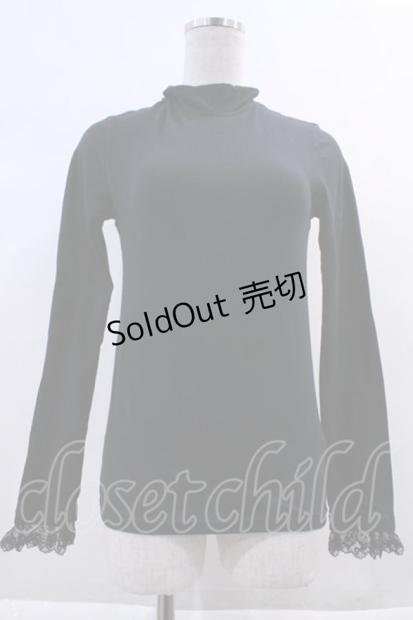 画像1: Emily Temple cute /  後ろリボン&ハイネックレース長袖カットソー  黒 I-24-03-05-047-ET-TO-HD-ZT470 (1)