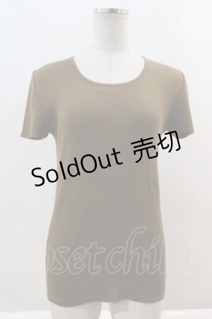 画像: INGEBORG / ロゴ刺繍ストライプ風地カットソー  ブラウン I-24-08-19-057-LO-TO-HD-ZT031