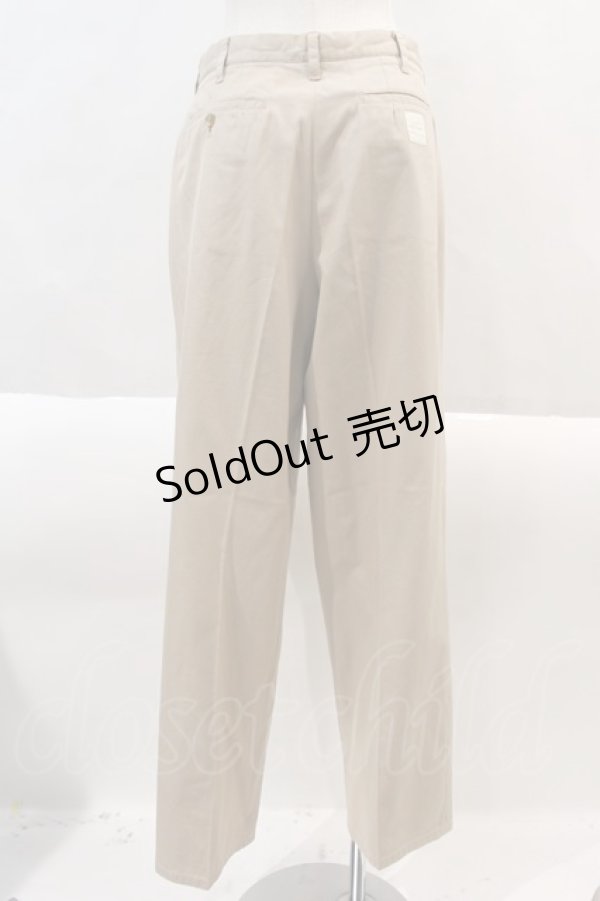 画像2: Karl Helmut / 後ろポケットワッペンパンツ Ｌ アイボリー I-24-08-23-092-EL-PA-HD-ZT270 (2)