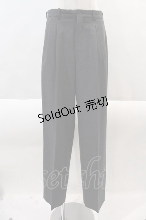 画像1: Karl Helmut / タック風パンツ Ｍ グレー I-24-08-23-096-EL-PA-HD-ZI (1)