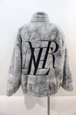 画像2: NieR Clothing / 防寒中綿入りキルティングハイネックファーコート  グレー I-24-09-14-058-PU-CO-HD-ZT-C043 (2)