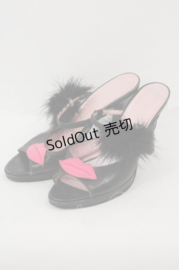 画像1: 【SALE】MILK / LIPファーサンダル M 黒 I-24-11-22-124-ML-SH-HD-ZT-K014 (1)