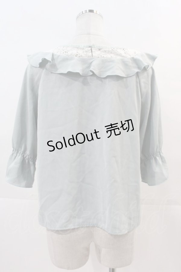 画像2: 【SALE】Fi.n.t / ヨークレース花刺繍プルオーバーブラウス  ミント I-24-11-24-021-CA-BL-HD-ZT470 (2)