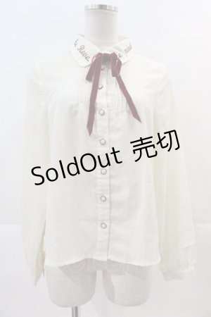 画像: 【SALE】Amavel / 刺繍襟リボンタイ付きブラウス  生成りＸ赤 I-24-11-29-010-CA-BL-HD-ZT021