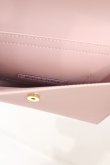 画像4: Maison de FLEUR / パールチェーンリボンポシェット  ピンク I-24-12-09-089-LO-BG-HD-ZT-K012 (4)
