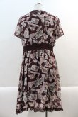 画像2: axes femme / レースコラージュ柄ワンピース M ワイン I-25-01-10-068-AX-OP-SZ-ZT042 (2)