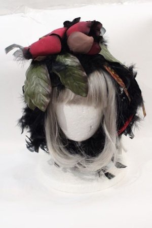 画像: Atelier Beatrice / フラワー&羽根ヘッドドレス  ボルドーＸ黒 I-25-02-09-112-GO-AC-HD-ZT-K016