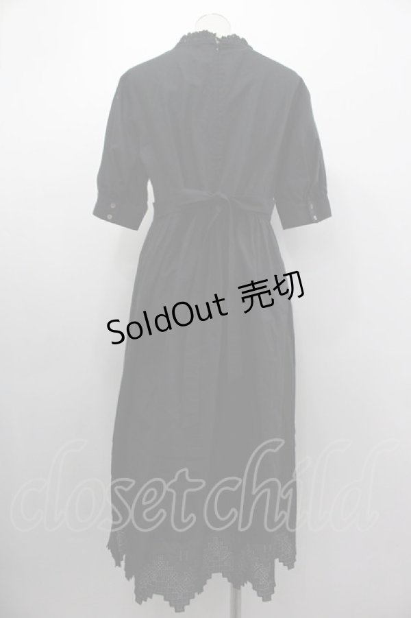 画像2: Jane Marple / Monogram-lace Clara dress  ブラック I-25-03-05-057-JM-OP-HD-ZI (2)