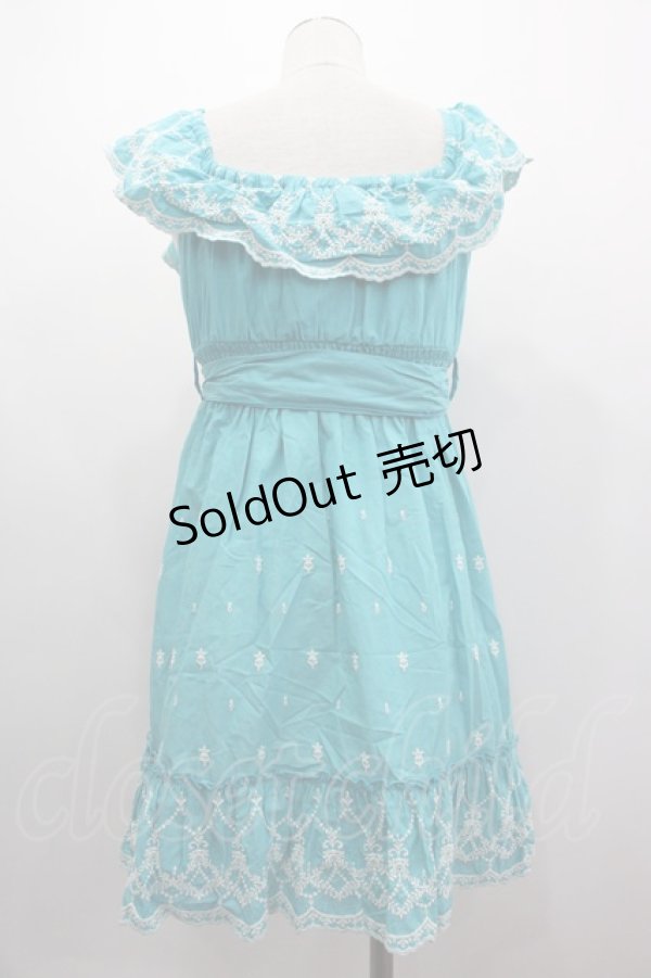 画像2: LIZ LISA / オフショル刺繍ワンピース  青Ｘ白 I-25-03-12-043-LO-OP-HD-ZI (2)