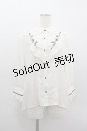 画像: axes femme / バラ刺繍ヨーク切替七分袖ブラウス  アイボリー I-25-03-23-009-AX-BL-HD-ZI