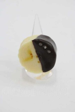 画像: Q-pot. / Banana Choco Ring  アイボリー I-25-04-12-006-QP-AC-HD-ZI