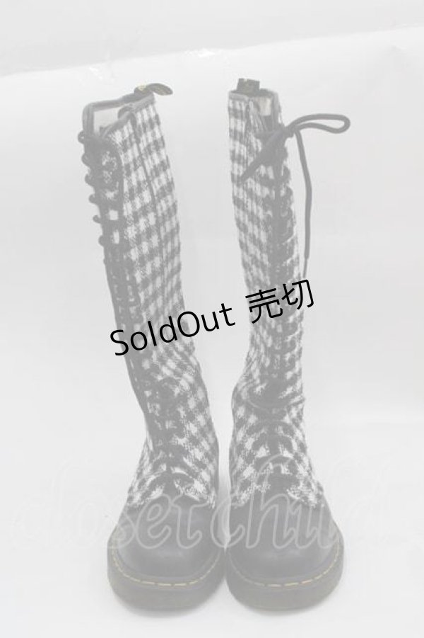 画像2: Dr.Martens （Getta Grip） / ギンガムチェック20ホールZIPブーツ UK4 黒Ｘ白チェック I-25-04-12-003-PU-SH-HD-ZI (2)