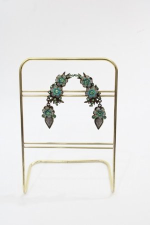 画像: Michal Negrin / フラワー&しずくモチーフイヤリング  緑ＸAGD I-25-05-11-016-LO-AC-HD-ZI