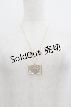 画像: BABY,THE STARS SHINE BRIGHT / 眠れる森の美女〜Pop up Labyrinth〜柄ネックレス  ゴールド I-25-05-11-039-BA-AC-HD-ZI