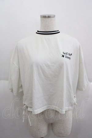 画像: axes femme / 胸元刺繍半袖カットソー  白Ｘ黒 I-25-05-14-061-AX-TO-HD-ZI
