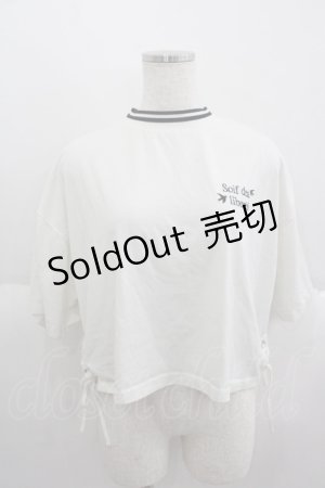 画像: axes femme / 胸元刺繍半袖カットソー  白Ｘ黒 I-25-05-14-061-AX-TO-HD-ZI