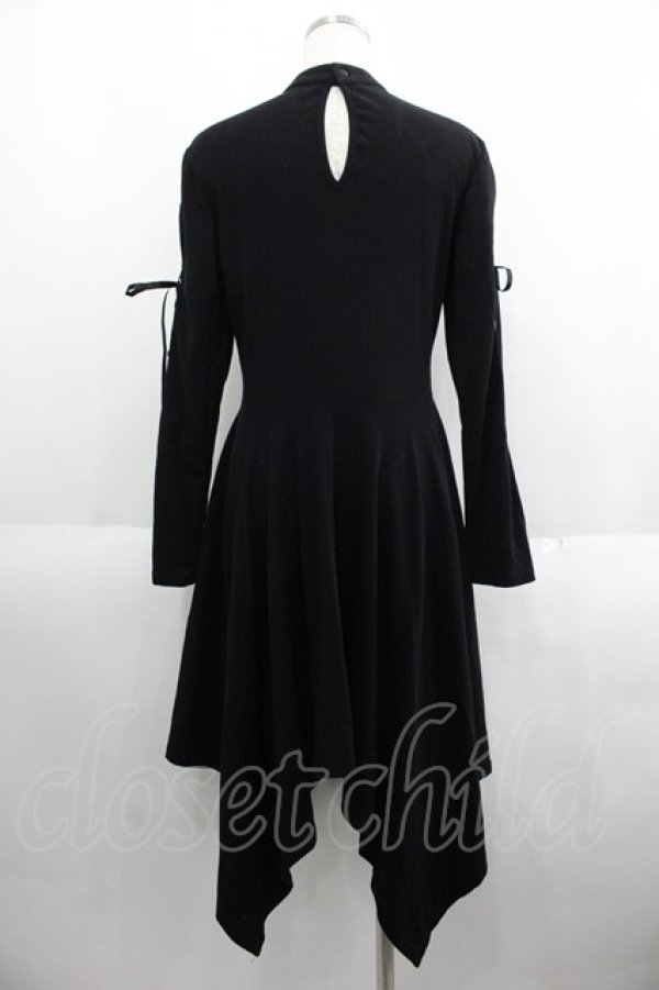 画像2: DARK IN LOVE / Punk hollow star chest dress with sexy ribbon sleeves XL ブラック I-25-05-23-072-PU-OP-HD-ZI (2)
