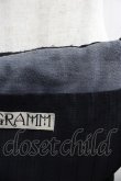 画像4: GRAMM / ハンドモチーフデザインショルダーバッグ  グレーＸ黒Ｘ白 I-25-05-23-110-HN-BG-HD-ZI (4)