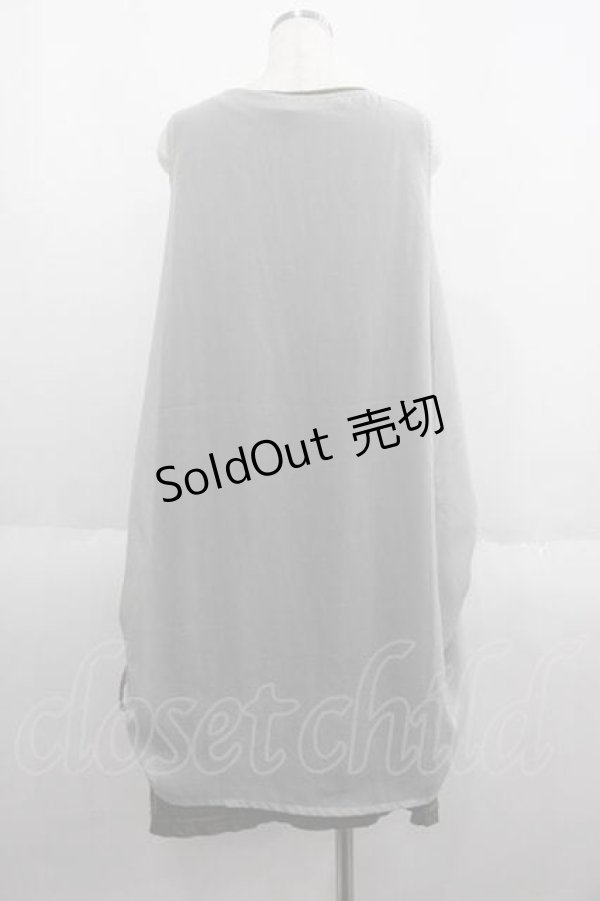 画像2: gouk / シースルー重ねノースリーブワンピース  グレー I-25-05-29-080-GO-OP-HD-ZI (2)