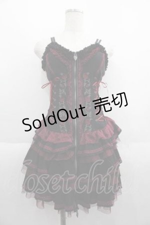 画像: OZZ ANGELO / 薔薇刺繍サイド編み上げコルセットキャミワンピース  黒Ｘ赤 I-25-05-29-097-OO-OP-HD-ZI