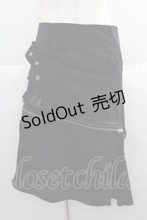 画像: Ozz Croce / ZIP&スナップボタン切り替えデザインスカート  黒 I-25-06-04-083-OO-SK-HD-ZI