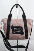 画像1: MARY QUANT / ロゴショルダーバッグ  ピンクＸ黒 I-25-06-04-102-LO-BG-HD-ZI (1)