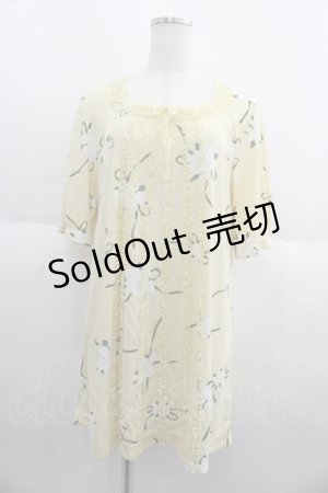 画像: INGEBORG / カメリアリボンプリント半袖カットソー 4サイズ(11号) イエロー I-25-06-04-021-LO-TO-HD-ZI