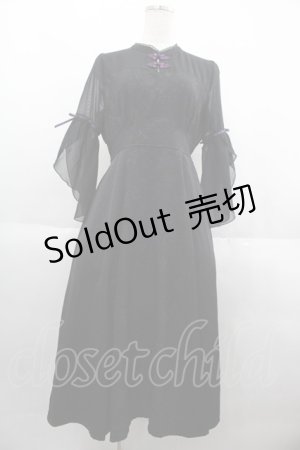 画像: axes femme POETIQUE / チャイナボタンフレア袖ワンピース  黒Ｘ紫 I-25-06-11-092-AX-OP-HD-ZI