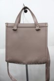 画像3: axes femme / ローズ刺繍スクエアバッグ  ベージュ I-25-06-11-094-AX-BG-HD-ZI (3)