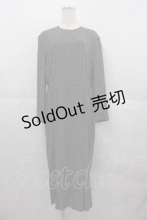 画像: INGEBORG / ドット長袖ワンピース  黒Ｘ白 I-25-06-21-070-LO-OP-HD-ZI