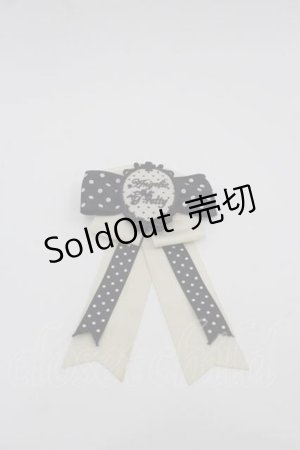 画像: Angelic Pretty / Cinema Dollワッペンブローチ  アイボリーＸ黒 I-25-06-21-120-AP-AC-HD-ZI