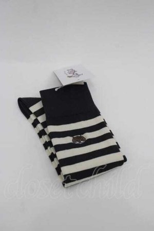 画像: Samansa Mos3 / 【Alice×SamansaMos2】刺繍ボーダーハイソックス  グレーＸアイボリー I-25-06-21-125-LO-ZA-HD-ZI