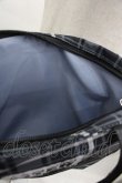 画像4: NieR Clothing / チェックショルダーバッグ  グレーＸ黒チェック I-25-06-25-099-PU-BG-HD-ZI (4)