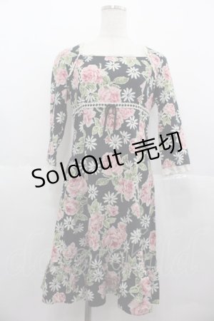 画像: Emily Temple cute / ローズマーガレットワンピース  黒ＸピンクＸ白 I-25-07-06-065-ET-OP-HD-ZI