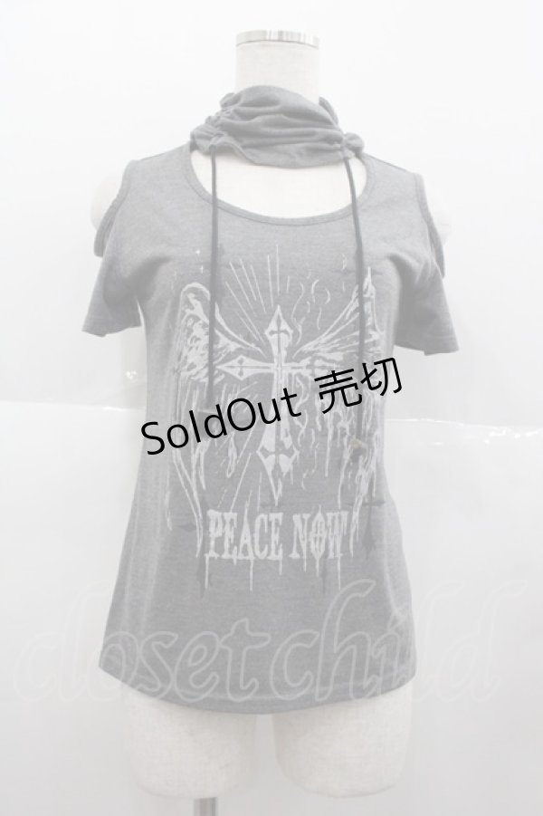 画像1: PEACE NOW / ハイネッククロス羽根プリント半袖カットソー  グレーＸシルバー I-25-07-06-030-PU-TO-HD-ZI (1)