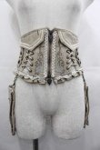 画像1: Ozz oneste / 薔薇刺繍ポーチ付きコルセット  ベージュ I-25-07-16-103-OO-ZA-HD-ZI (1)