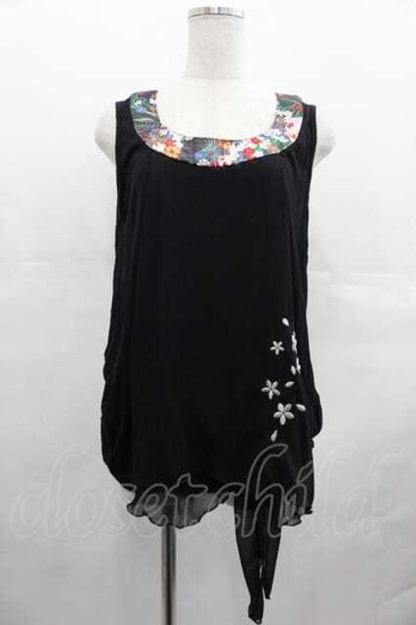 画像1: gouk / 和柄ラインサクラ刺繍ノースリーブトップス  黒Ｘシルバー I-25-07-19-032-GO-TO-HD-ZI (1)