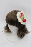 画像2: Shirley Temple / チェリーリボンロゴ刺繍ハートクリップ  アイボリーＸ赤 I-25-07-30-116-ET-AC-HD-ZI (2)