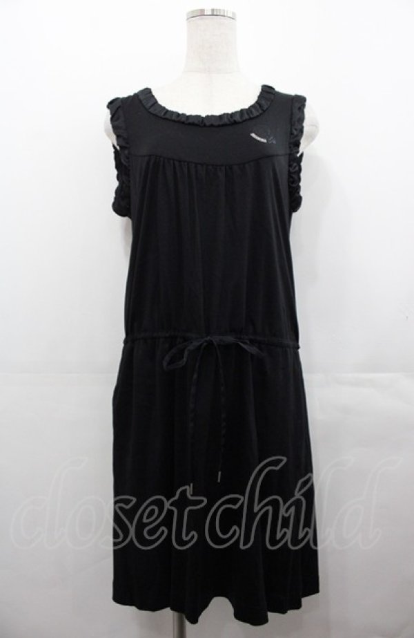 画像1: INGEBORG / 胸元カメリアptノースリーブチュニック 11 ブラック I-25-08-04-055-LO-TO-HD-ZI (1)