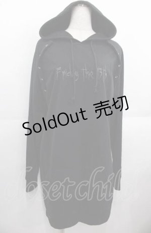 画像: NieR Clothing / 刺繍パーカー  黒 I-25-08-22-028-PU-TO-HD-ZI