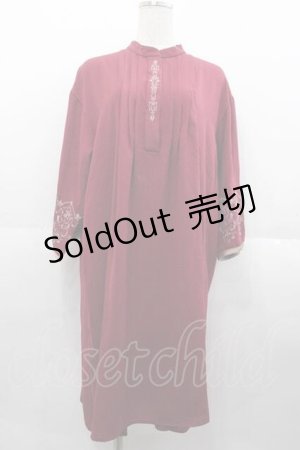 画像: axes femme / 袖刺繍Aラインシャツワンピース M ボルドー I-25-09-02-067-AX-OP-HD-ZI