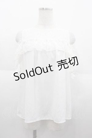 画像: axes femme kawaii / フリルオフショルブラウス  白 I-25-09-02-013-AX-BL-HD-ZI
