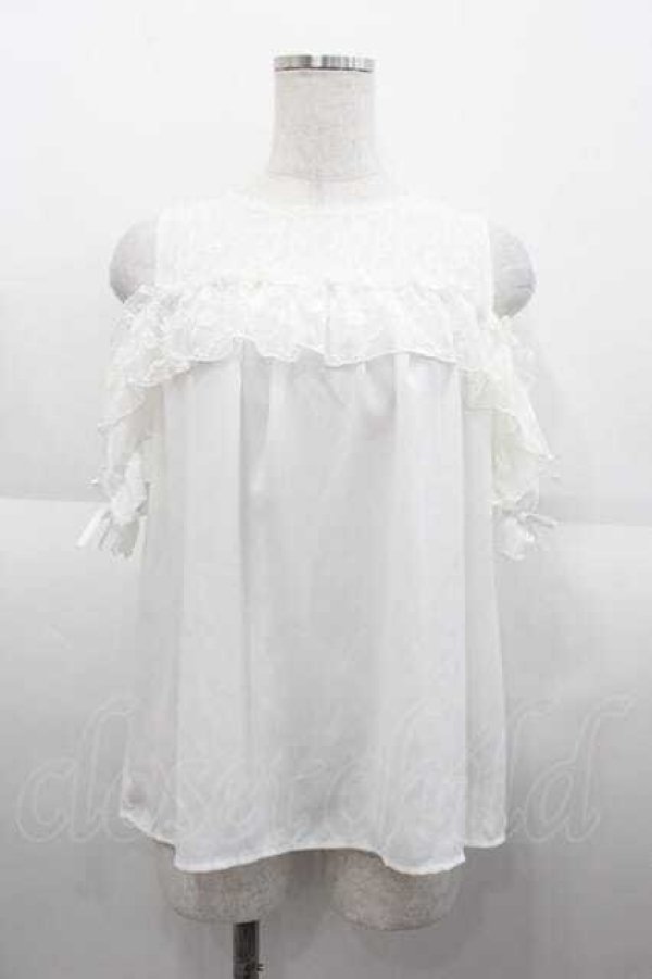 画像1: axes femme kawaii / フリルオフショルブラウス  白 I-25-09-02-013-AX-BL-HD-ZI (1)