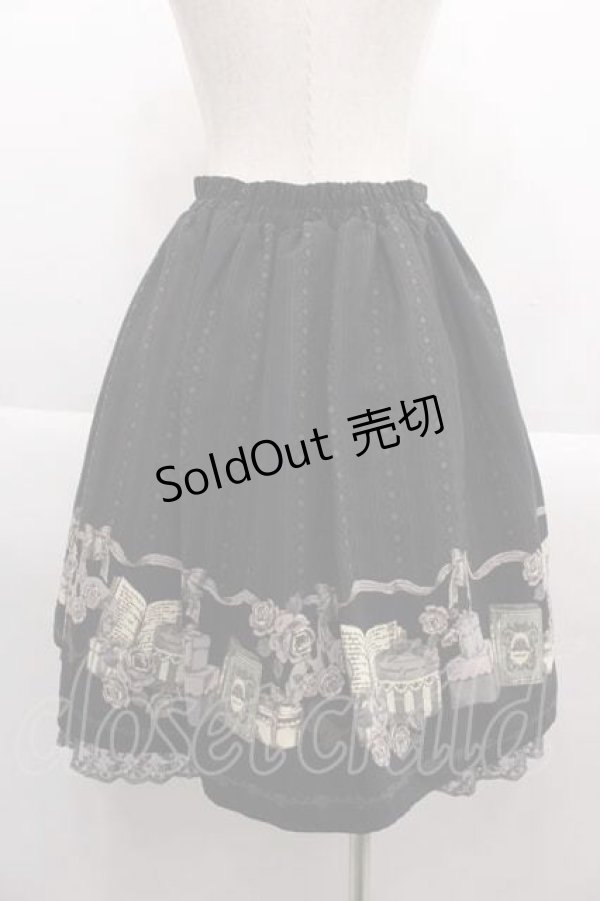 画像2: axes femme / プレゼントBOX柄ミドルスカート M ブラック I-25-09-13-101-AX-SK-HD-ZI (2)