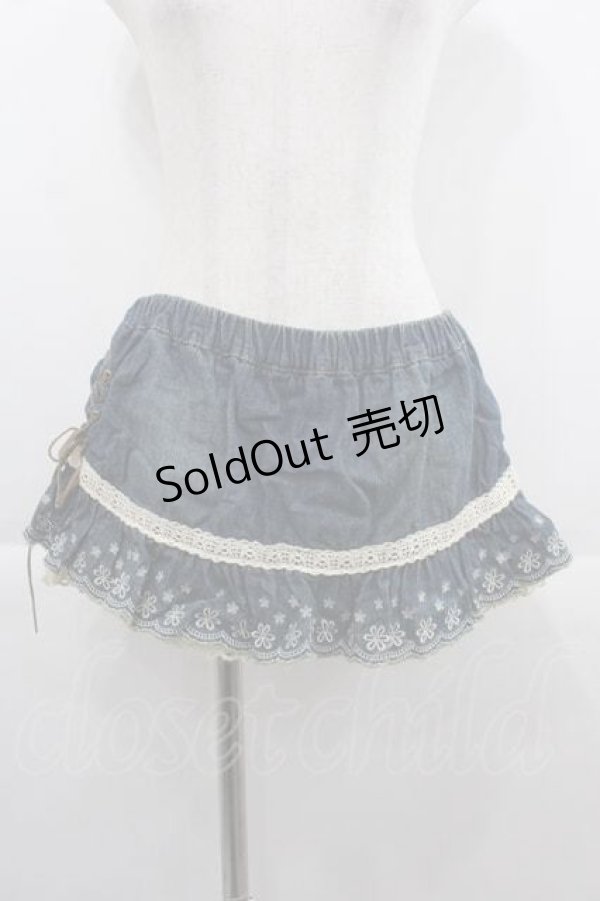 LIZ LISA / 裾フラワー刺繍デニムスカパン デニムX白 I-25-09