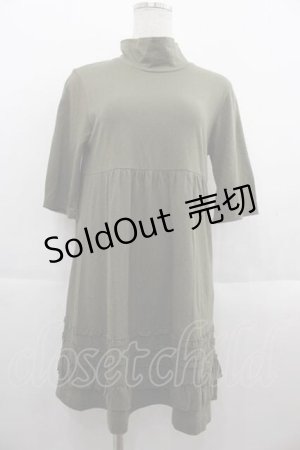 画像: 【SALE】PINK HOUSE / 裾ピコフリル半袖ハイネックチュニックカットソー  カーキ I-25-09-13-043-LO-TO-HD-ZT452