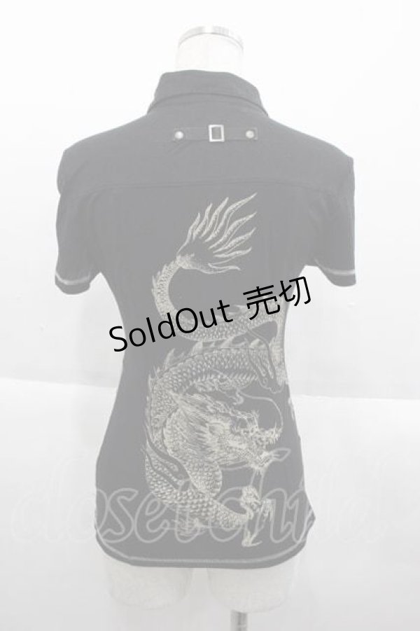 画像2: Ozz Croce / ボーダーデザインスナップ半袖ポロシャツ  黒Ｘ白Ｘグレー I-25-09-18-057-OO-TO-HD-ZI (2)