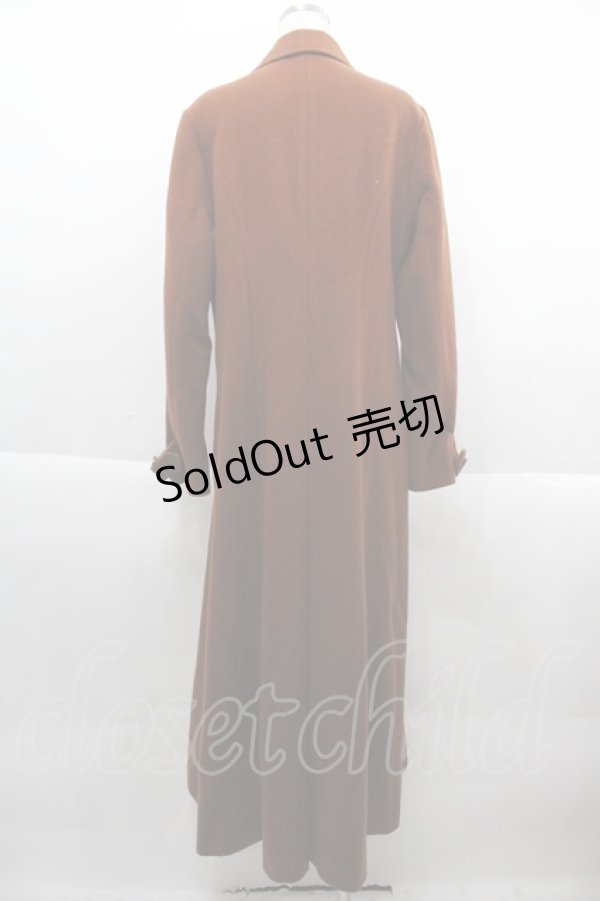 画像2: BETTY`S BLUE / フロント3連ベルトロングコート  ブラウン I-25-09-21-041-PU-OP-HD-ZI (2)