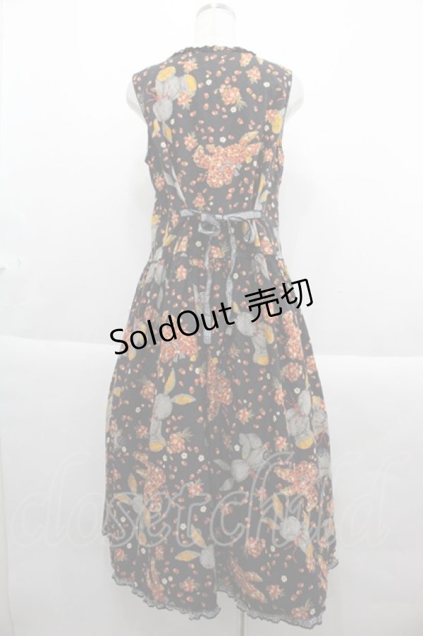 画像2: PINK HOUSE / ギンガムうさぎプリントノースリーブワンピース  黒 I-25-09-21-062-LO-OP-HD-ZI (2)